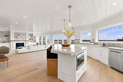 Kitchen - 11 Kenneth Rd, Marblehead, MA 01945 photo 3 of 6