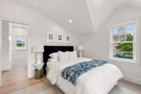 Bedroom - 11 Kenneth Rd, Marblehead, MA 01945 photo 3 of 4