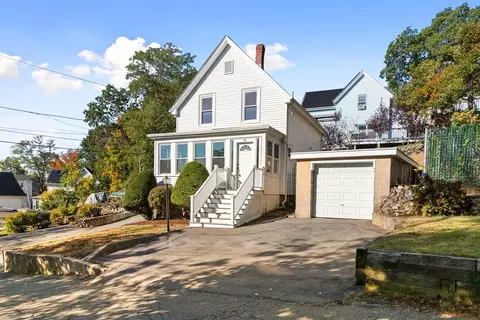 34 Oakland Ave, Lynn, MA 01905