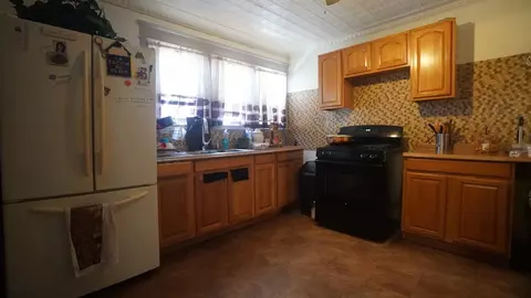 Kitchen - 76-78 Silver St, Springfield, MA 01107 photo 1 of 2