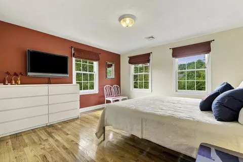 Bedroom - 31 Trefry Ln, Stow, MA 01775 photo 3 of 4