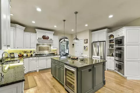 Kitchen - 31 Trefry Ln, Stow, MA 01775 photo 2 of 4