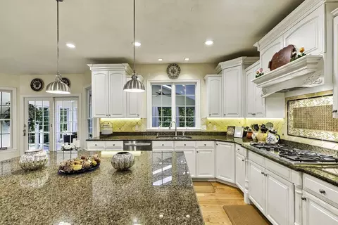 Kitchen - 31 Trefry Ln, Stow, MA 01775 photo 3 of 4