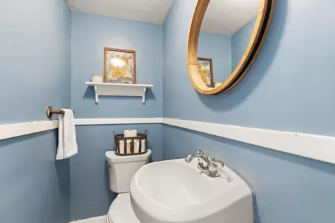 Bath - 6 Longworth Rd, Worcester, MA 01602 photo 3 of 3