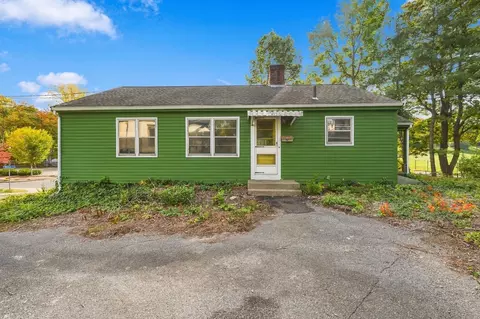 19 Water Ter, Marlborough, MA 01752