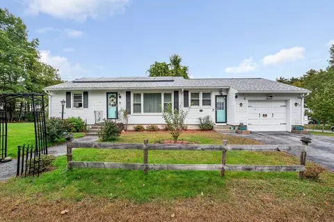 27 Legros St, Fitchburg, MA 01420
