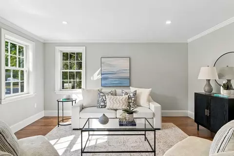Living - 160 Hersey St, Hingham, MA 02043 photo 4 of 7