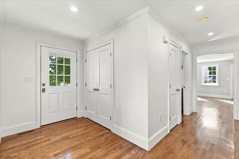 Entry Way - 160 Hersey St, Hingham, MA 02043 photo 2 of 3