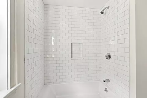Bath - 160 Hersey St, Hingham, MA 02043 photo 6 of 6