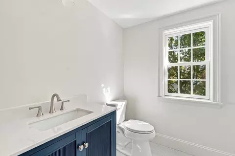 Bath - 160 Hersey St, Hingham, MA 02043 photo 5 of 6