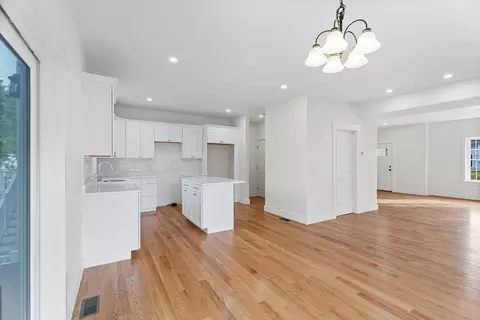 Living - 76 Valmor St, Worcester, MA 01604 photo 6 of 7