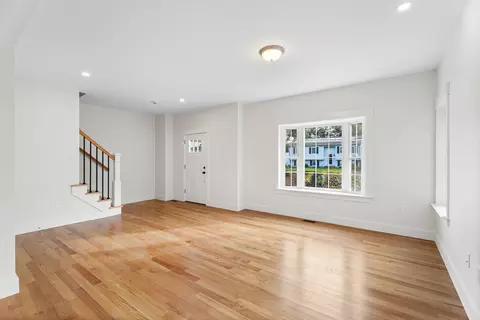 Living - 76 Valmor St, Worcester, MA 01604 photo 3 of 7