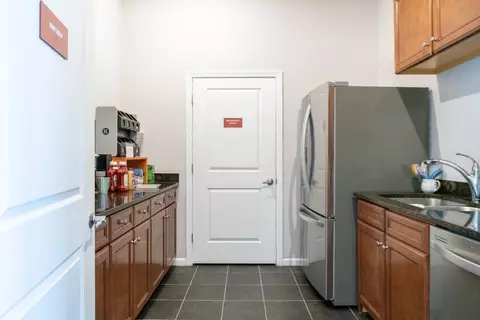 Kitchen - 36 Augustus Ct #1002, Reading, MA 01867 photo 5 of 5