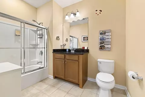 Bath - 36 Augustus Ct #1002, Reading, MA 01867 photo 1 of 3
