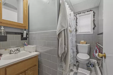 Bath - 144 Choate St, Fall River, MA 02723 photo 1 of 3