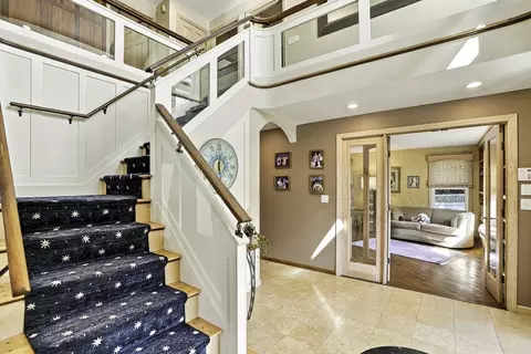 Entry Way - 8 Hearthridge Dr, Canton, MA 02021 photo 1 of 3
