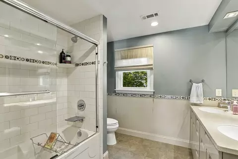Bath - 8 Hearthridge Dr, Canton, MA 02021 photo 4 of 6