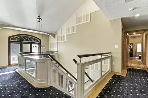 Entry Way - 8 Hearthridge Dr, Canton, MA 02021 photo 3 of 3