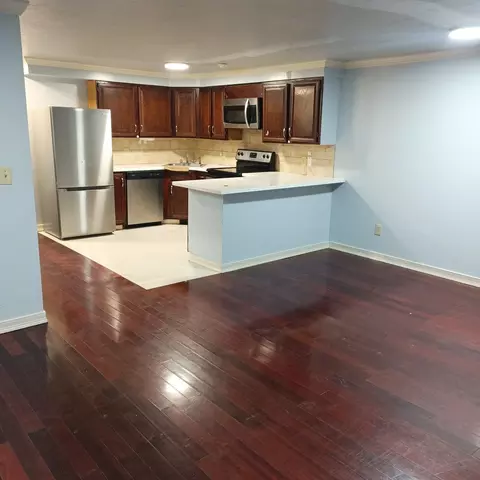 Kitchen - 11 Hulbert Rd # B, Worcester, MA 01603 photo 2 of 2
