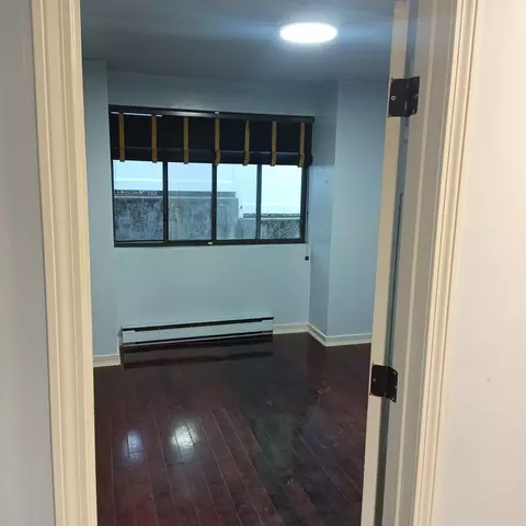 Bedroom - 11 Hulbert Rd # B, Worcester, MA 01603 photo 2 of 4