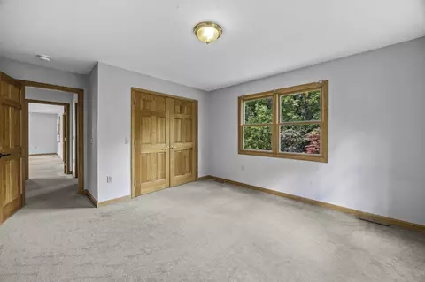 Bedroom - 35 Lemnos Ln, Springfield, MA 01119 photo 7 of 7