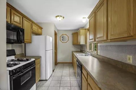 Kitchen - 35 Lemnos Ln, Springfield, MA 01119 photo 1 of 2