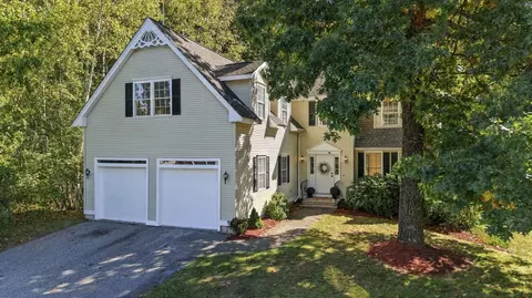 17 Glencliff Way #17, Nashua, NH 03063