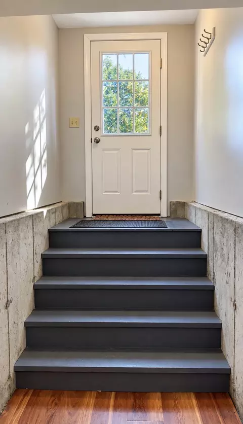 Entry Way - 2 Grandview Ln, Easthampton, MA 01027 photo 2 of 2