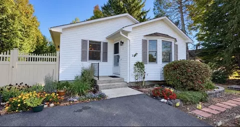 Exterior - 2 Grandview Ln, Easthampton, MA 01027 photo 2 of 12