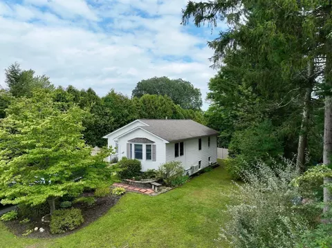 Exterior - 2 Grandview Ln, Easthampton, MA 01027 photo 12 of 12