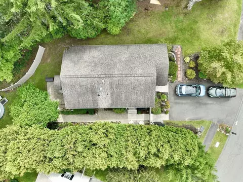 View/Area - 2 Grandview Ln, Easthampton, MA 01027 photo 1 of 2
