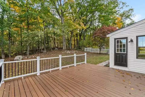 Exterior - 21 Fairfield St, Maynard, MA 01754 photo 5 of 5