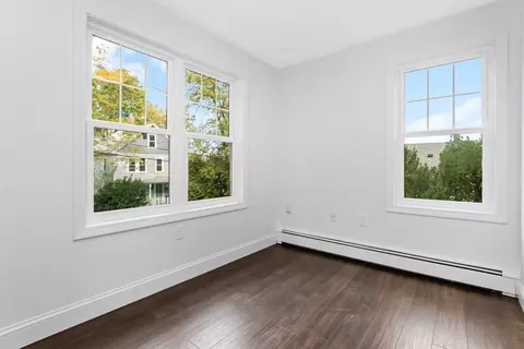 Bedroom - 21 Fairfield St, Maynard, MA 01754 photo 2 of 8