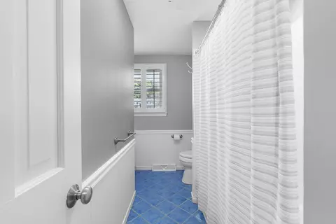 Bath - 70 Westwind Rd, Lowell, MA 01852 photo 1 of 1
