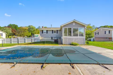 Exterior - 70 Westwind Rd, Lowell, MA 01852 photo 6 of 6