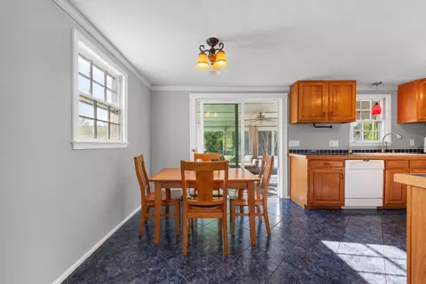 Dining - 70 Westwind Rd, Lowell, MA 01852 photo 1 of 1