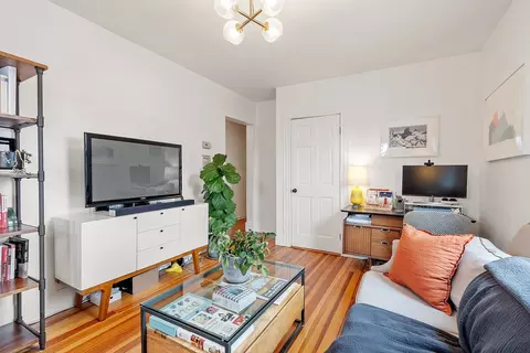 Living - 401 Cabot St #4, Beverly, MA 01915 photo 1 of 2