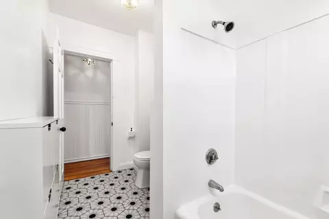 Bath - 401 Cabot St #4, Beverly, MA 01915 photo 1 of 3