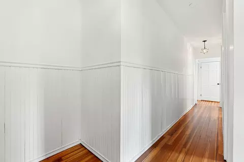 Entry Way - 401 Cabot St #4, Beverly, MA 01915 photo 1 of 2
