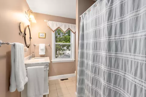 Bath - 45 West St #45, Needham, MA 02494 photo 1 of 1