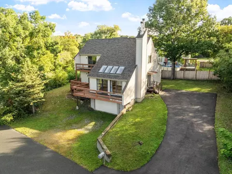 View/Area - 7 Hutton St, Danvers, MA 01923 photo 2 of 8