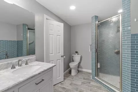 Bath - 7 Hutton St, Danvers, MA 01923 photo 1 of 3