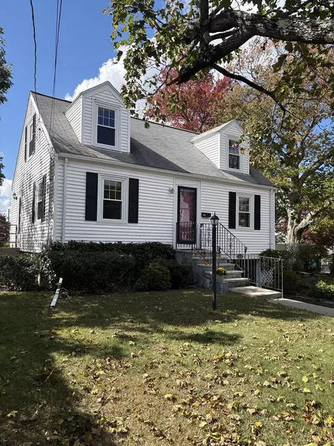 496 Nahatan St, Norwood, MA 02062