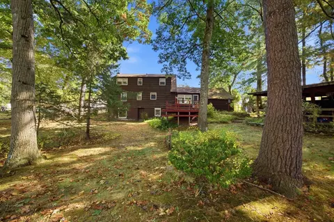 Exterior - 58 Pine Hill Rd, Springfield, MA 01118 photo 8 of 10