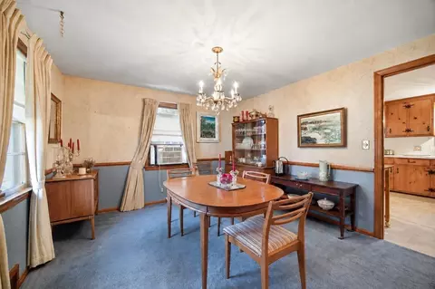 Dining - 58 Pine Hill Rd, Springfield, MA 01118 photo 2 of 3