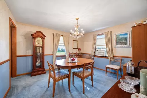 Dining - 58 Pine Hill Rd, Springfield, MA 01118 photo 3 of 3