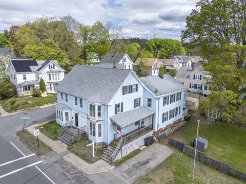 17-19 Whitehall St, Amesbury, MA 01913