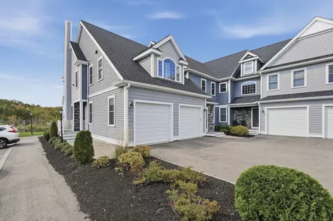 80 Lebaron Blvd #10, Lakeville, MA 02347
