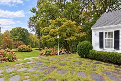 Exterior - 157 Centre St, Dover, MA 02030 photo 5 of 9