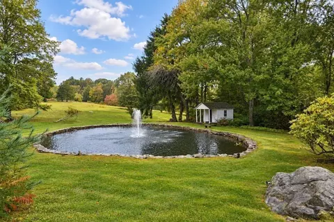 Exterior - 157 Centre St, Dover, MA 02030 photo 6 of 9